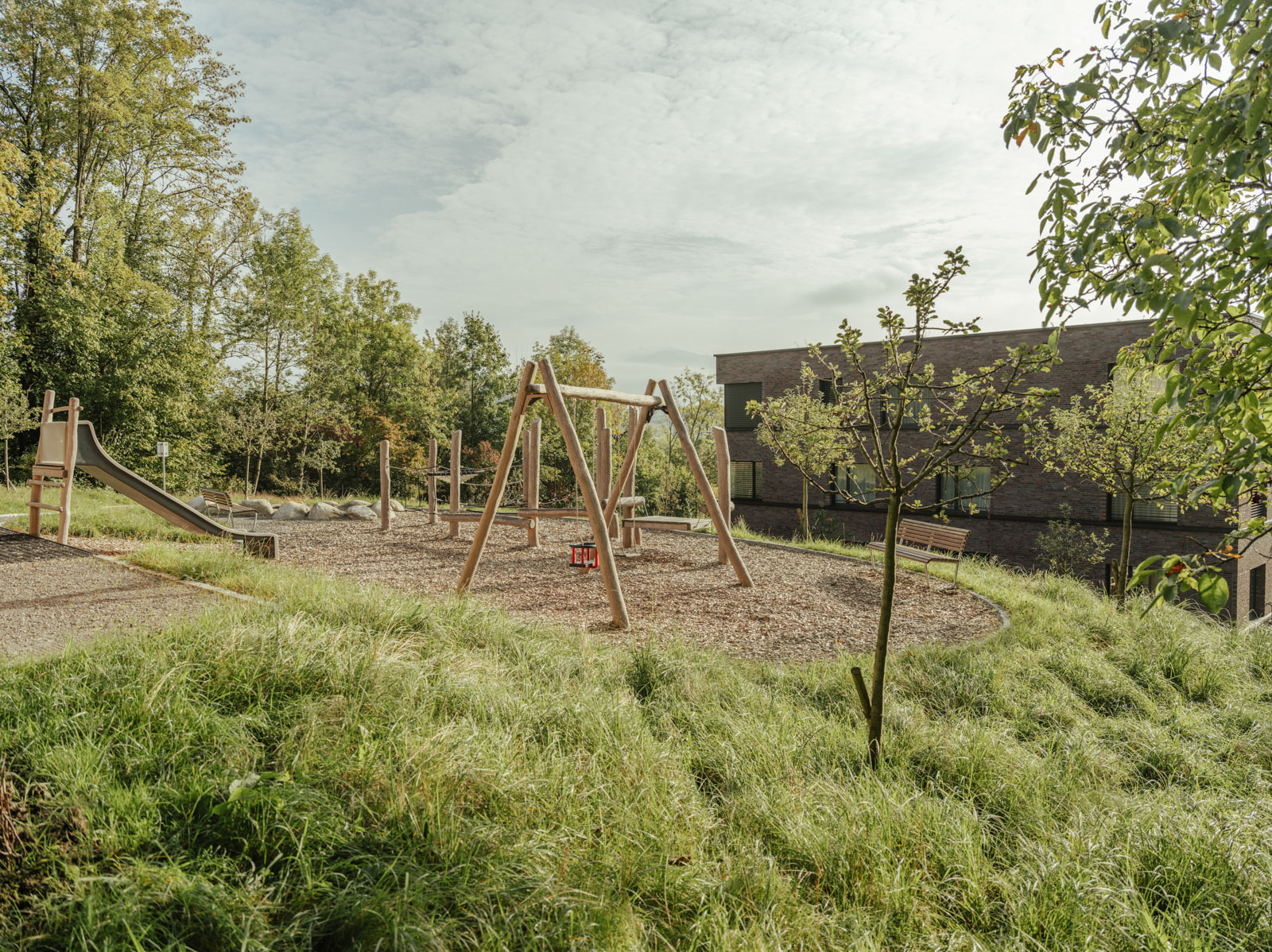 Simon Rüegg Landschaftsarchitektur-Fotografie Überbauung Obstbeg Horw MARCOLEU